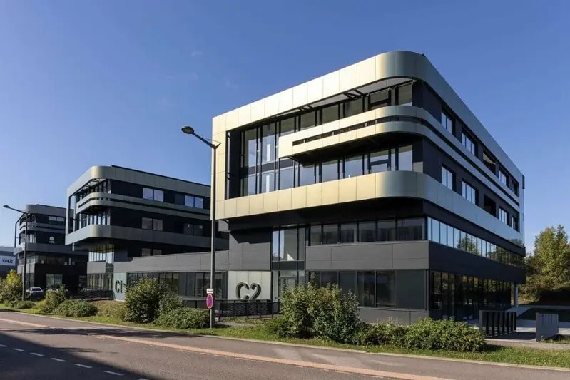 Office in Limonest for sale Building Photo- Image 1 of 15