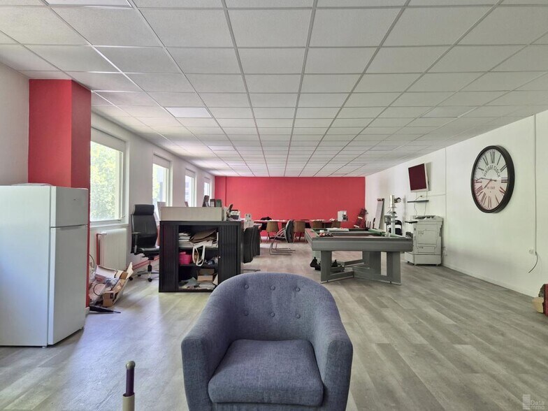 Office in Lognes to rent - Building Photo - Image 3 of 5
