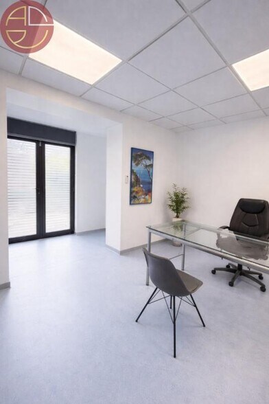Office in Toulouse for sale - Interior Photo - Image 1 of 6