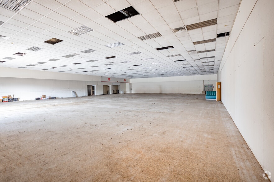 Newmilns Rd, Galston to rent - Interior Photo - Image 3 of 20