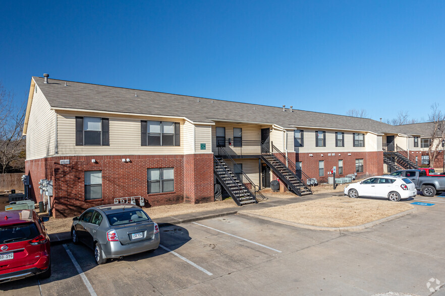 1140 W Cato Springs Rd, Fayetteville, AR for sale - Primary Photo - Image 1 of 1