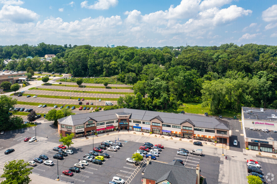 1537-1639 Fairway Valley Rd, Jenkintown, PA for rent - Aerial - Image 2 of 7