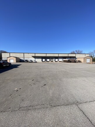 More details for 723 Marshall Stuart Dr, Dickson, TN - Industrial for Sale