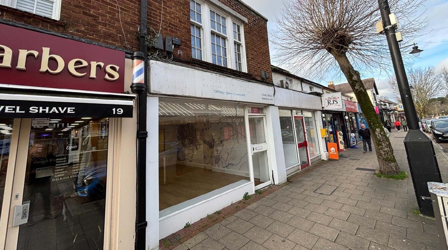 17 High St, Eastleigh to rent Building Photo- Image 1 of 4