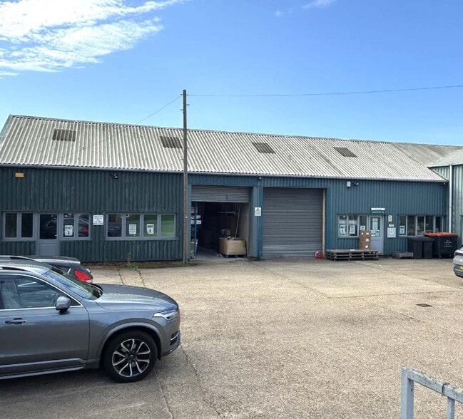 20 Wilburton Rd, Stretham for sale - Building Photo - Image 3 of 8