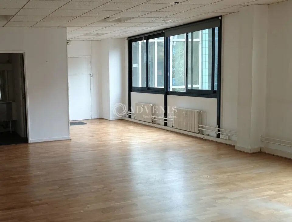 Vente Bureaux 105 m² - Photo 1