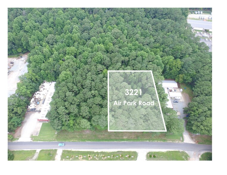 3221 Air Park Rd, Fuquay Varina, NC for sale - Aerial - Image 1 of 4