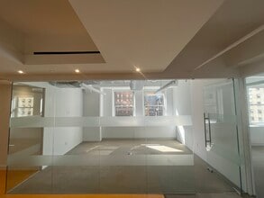 551 Fifth Ave, New York, NY for rent Interior Photo- Image 2 of 6