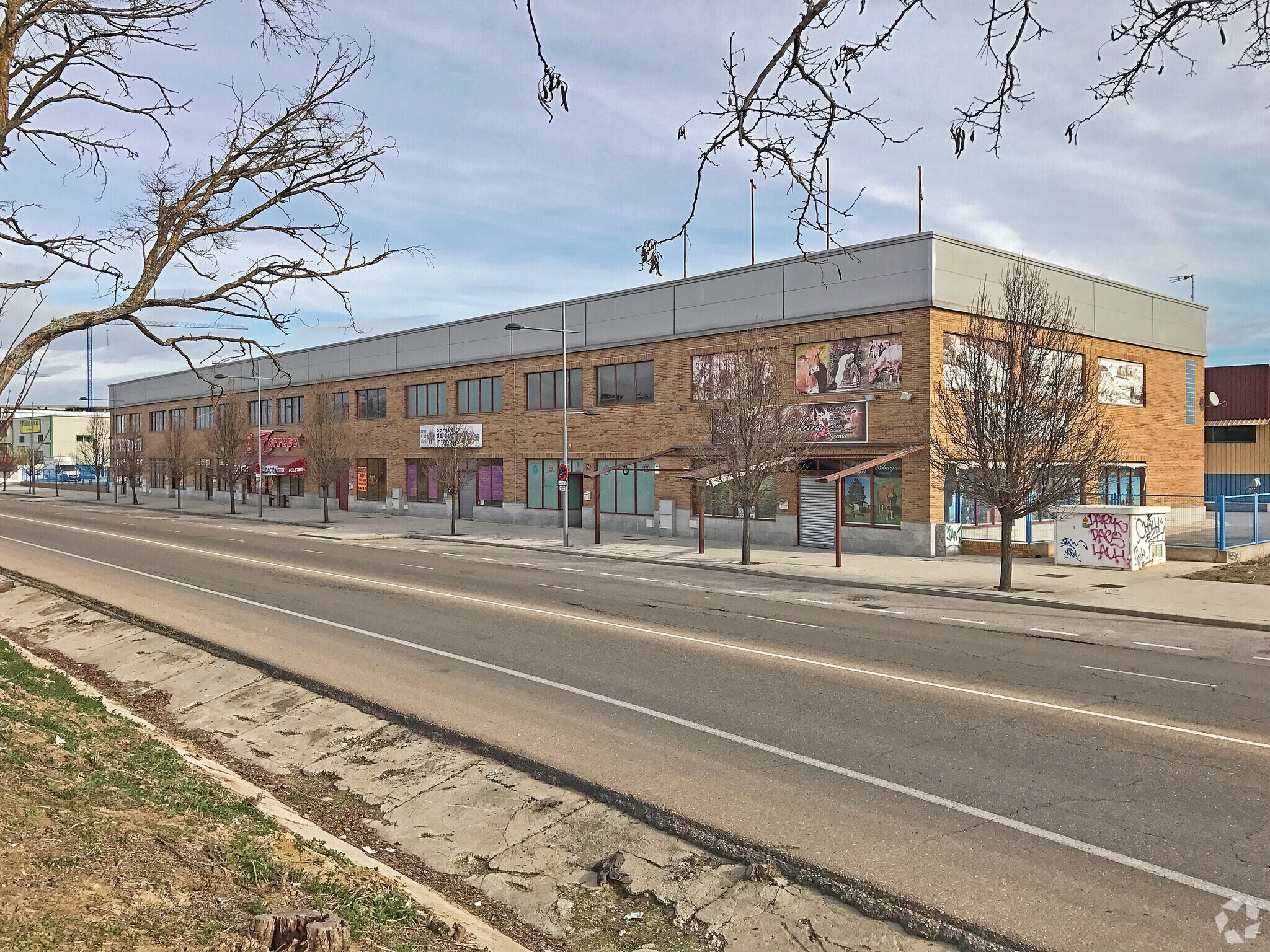  in Torrejón de la Calzada, Madrid for sale Primary Photo- Image 1 of 1
