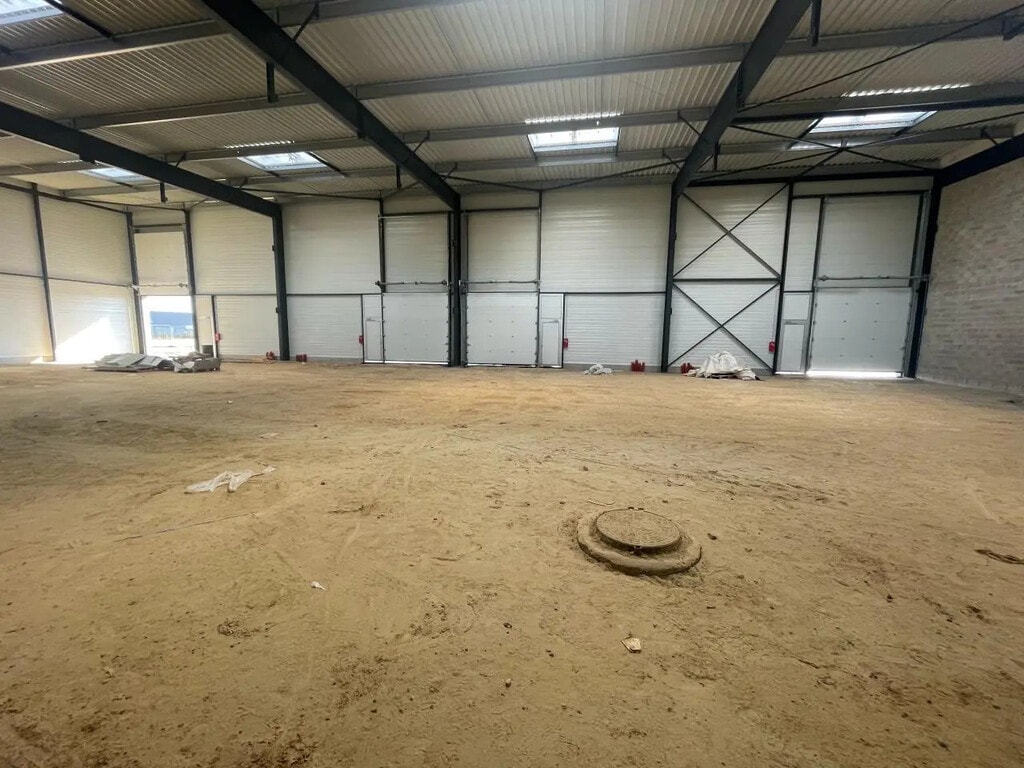 Vente Local d'activités 1 133 m² - Photo 1