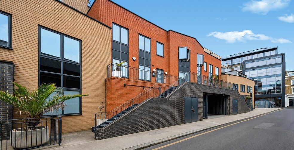 9 Risborough St, London to rent - Building Photo - Image 2 of 2