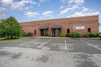 110-112 Armstrong St, Gastonia, NC for rent Building Photo- Image 1 of 8