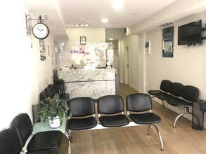 Retail in Madrid, Madrid to rent Floor Plan- Image 1 of 10