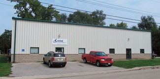 More details for 300-302 Edmund St, East Peoria, IL - Industrial for Sale