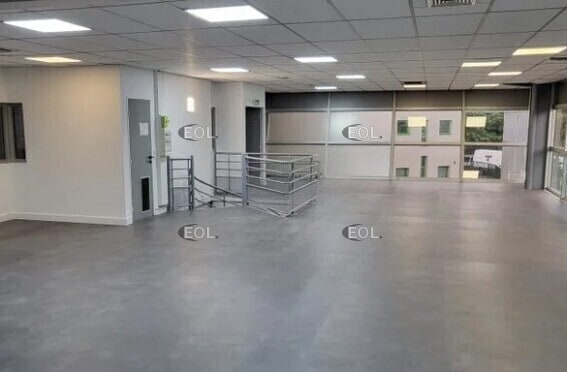 Office in Champigny-sur-Marne to rent - Interior Photo - Image 2 of 4