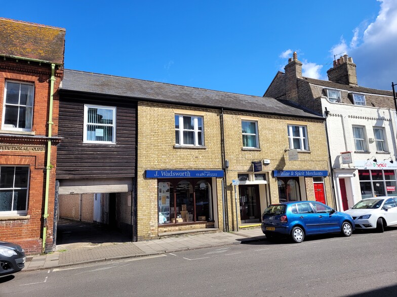 34 The Broadway, St. Ives for sale - Building Photo - Image 1 of 1