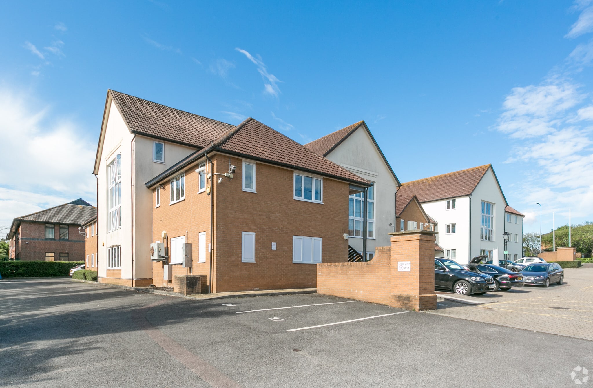Woodlands, Bradley Stoke to rent Primary Photo- Image 1 of 9