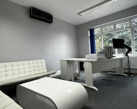 2 Station Rd, Otley to rent Interior Photo- Image 2 of 8