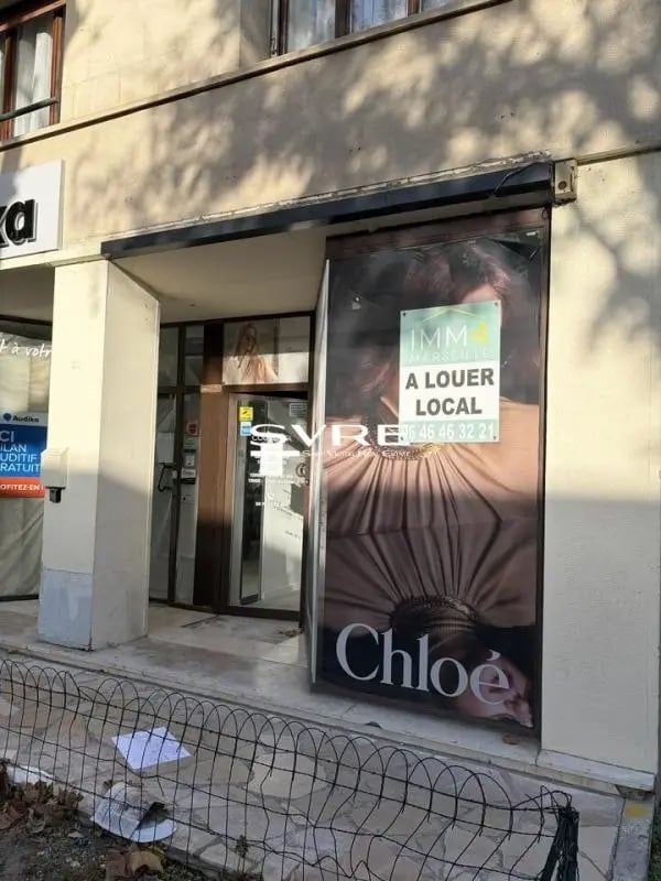 Location Commerce 55 m² - Photo 1