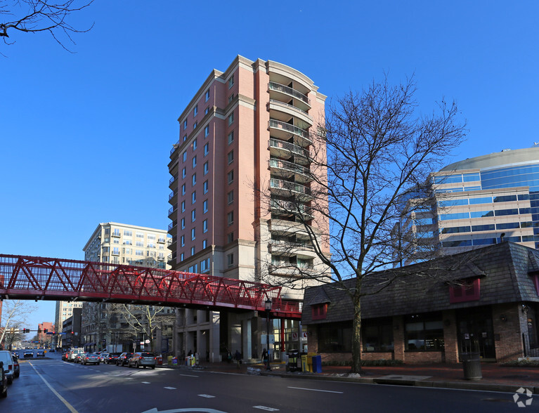 7701 Woodmont Ave, Bethesda, MD for rent - Building Photo - Image 2 of 85