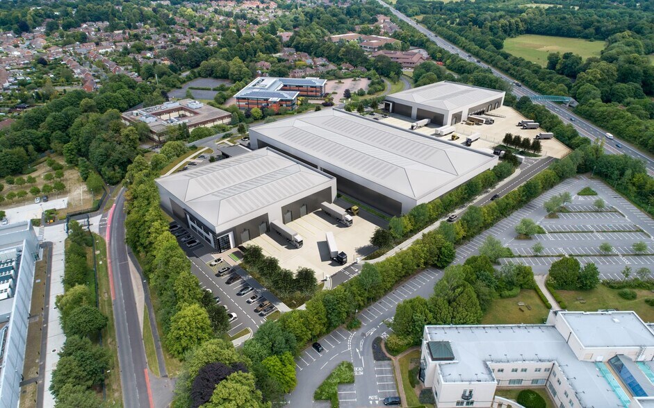 Jays Clos, Basingstoke RG22 4BA UK