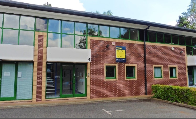 Unit 4 Majors Rd, Swindon for sale - Primary Photo - Image 1 of 1