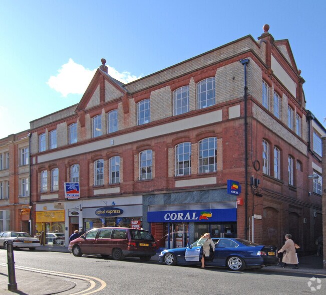7-11 Trinity St, Worcester to rent - Primary Photo - Image 1 of 2