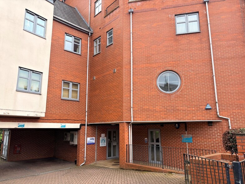 Tempest St, Wolverhampton to rent - Building Photo - Image 3 of 13