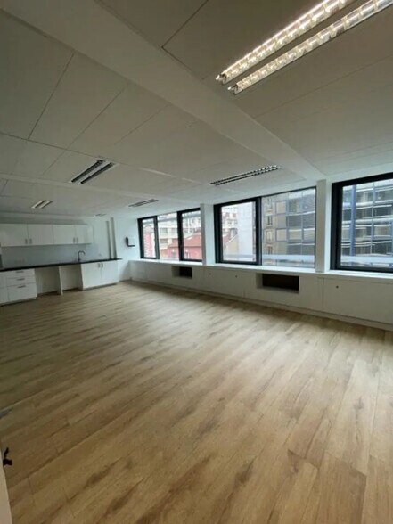 17-23 Rue Du Dôme, Boulogne-Billancourt to rent - Interior Photo - Image 3 of 10