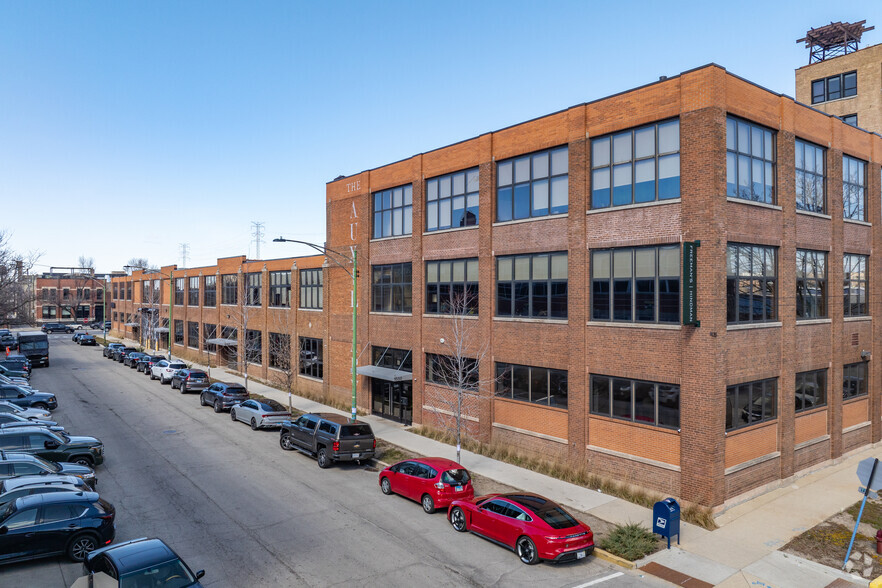 1550-1556 W Carroll, Chicago, IL for rent - Building Photo - Image 1 of 13