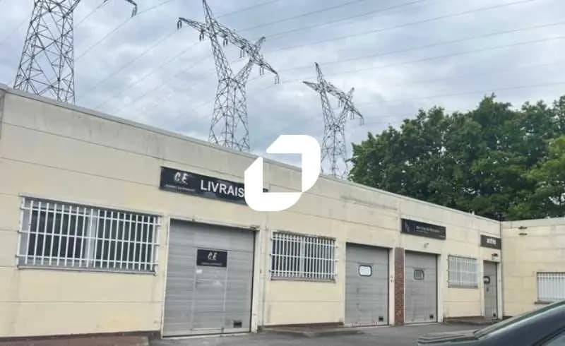 20 Rue Du Bel Air, Lisses to rent - Building Photo - Image 2 of 22