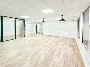 Office in Boulogne-Billancourt to rent Interior Photo- Image 1 of 7