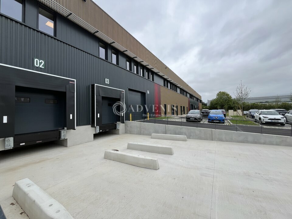 Industrial in Mitry-Mory to rent Building Photo- Image 1 of 13
