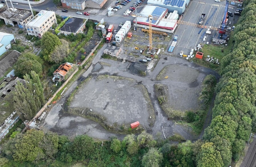 60 Hobden St, Glasgow to rent - Primary Photo - Image 1 of 5