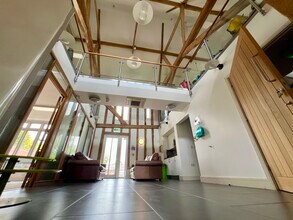 The, Bishop's Stortford to rent Interior Photo- Image 2 of 9