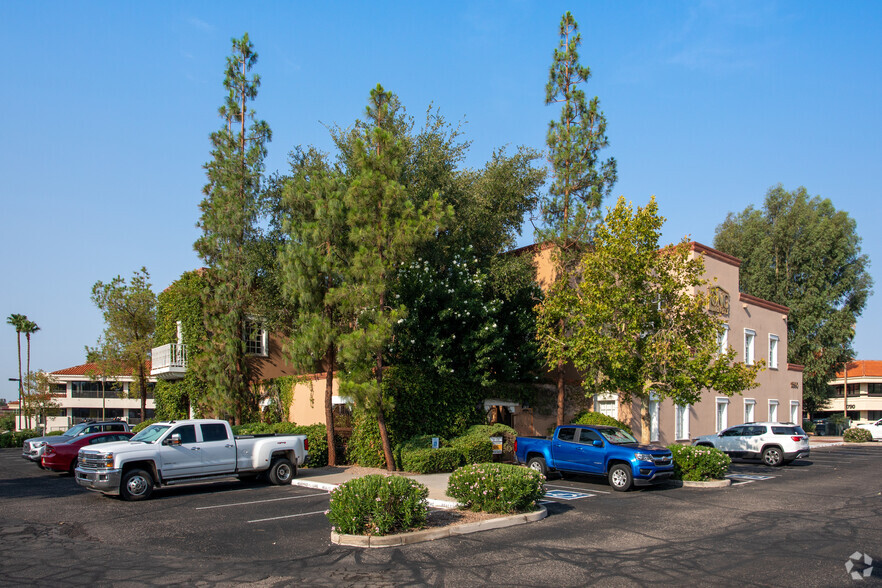 1890 E River Rd, Tucson, AZ for rent - Building Photo - Image 3 of 5