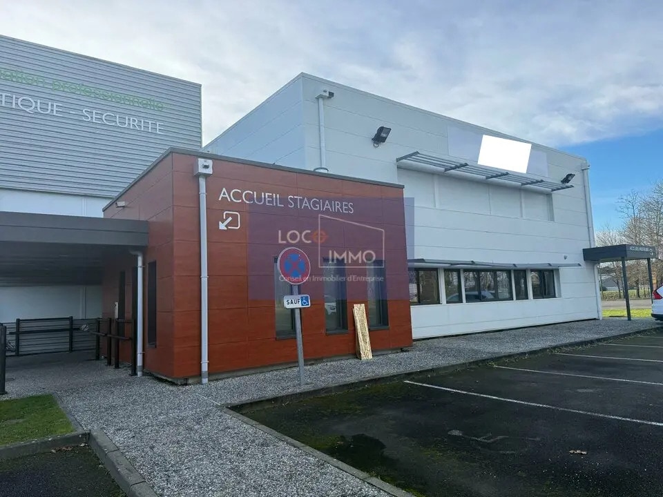 Vente Local d'activités 1 210 m² - Photo 1