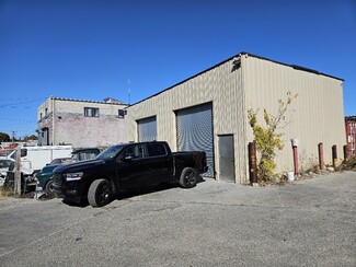 More details for 75 Windsor Ave, Mineola, NY - Office, Industrial for Rent