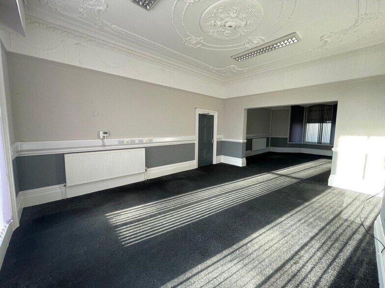 6a South Para, Doncaster to rent - Building Photo - Image 2 of 21