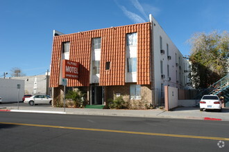 213 N 9th St, Las Vegas, NV for sale Building Photo- Image 1 of 1