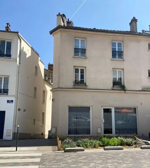 Office in Ville-d'Avray to rent - Primary Photo - Image 1 of 6