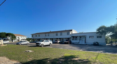 1202 Lakeway Dr, Lakeway, TX for rent Building Photo- Image 1 of 8