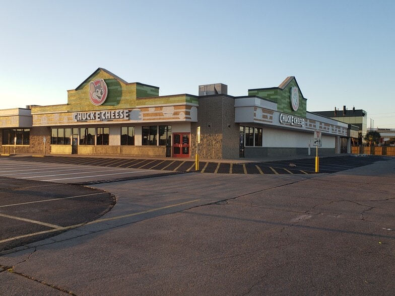 5118 S Staples St, Corpus Christi 78411 UK