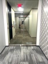 6575 West Loop South, Bellaire, TX to rent Interior Photo- Image 2 of 6