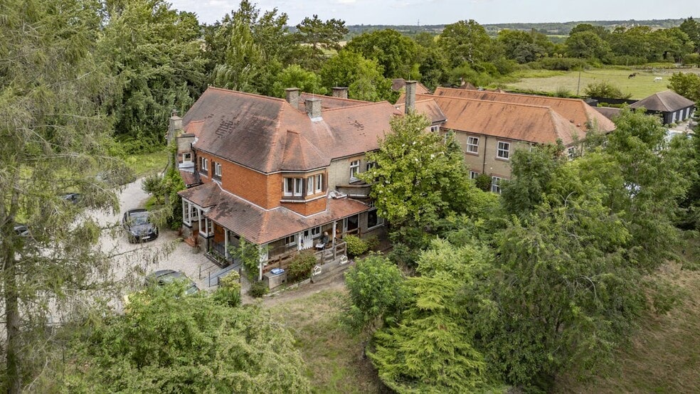 Coopersale Ln, Theydon Bois for sale - Building Photo - Image 3 of 9