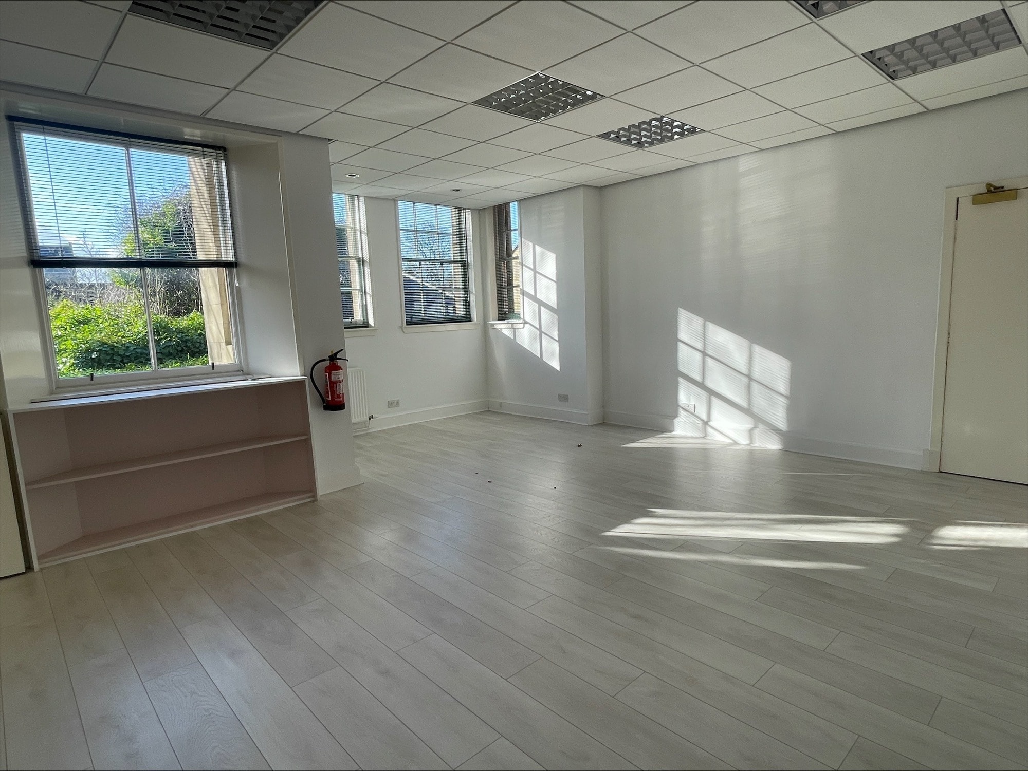 Dalhousie Rd, Dalkeith to rent Interior Photo- Image 1 of 7