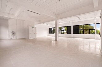 Cheesemans Ln, Chichester to rent Interior Photo- Image 2 of 9
