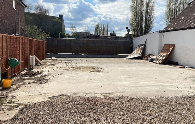 More details for 36 Hampton Rd W, Feltham - Land to Rent