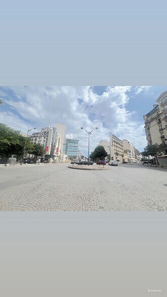 Build-to-Rent in Paris for sale - Building Photo - Image 1 of 24