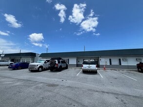 4861-4875 NE 12th Ave, Fort Lauderdale, FL to rent Building Photo- Image 1 of 3